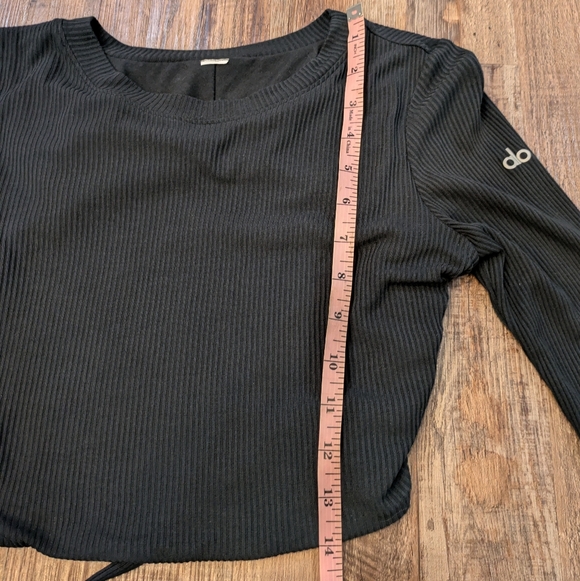 Alo Yoga Ribbed Manifest Long Sleeve Shirt - Picture 10 of 11